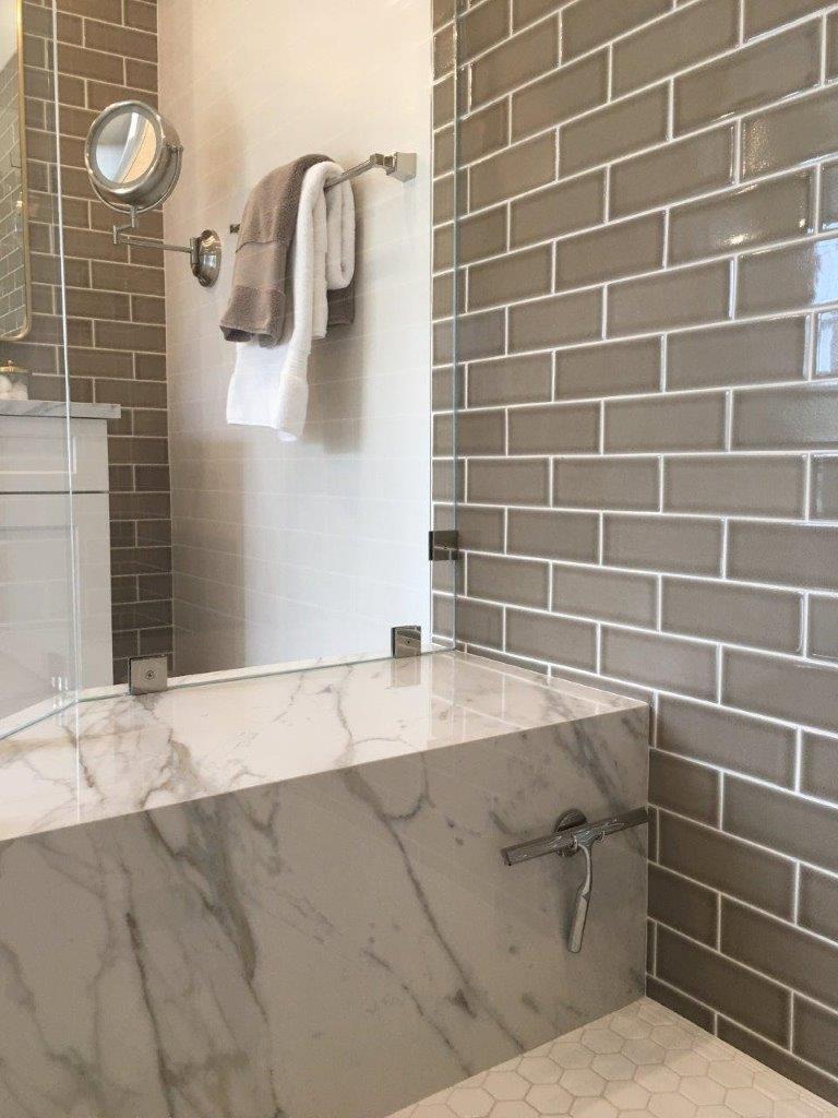 TOILA INC Secolo Cal. Gold Tilt Mojave 6th Ave Hex stone tile and slab material