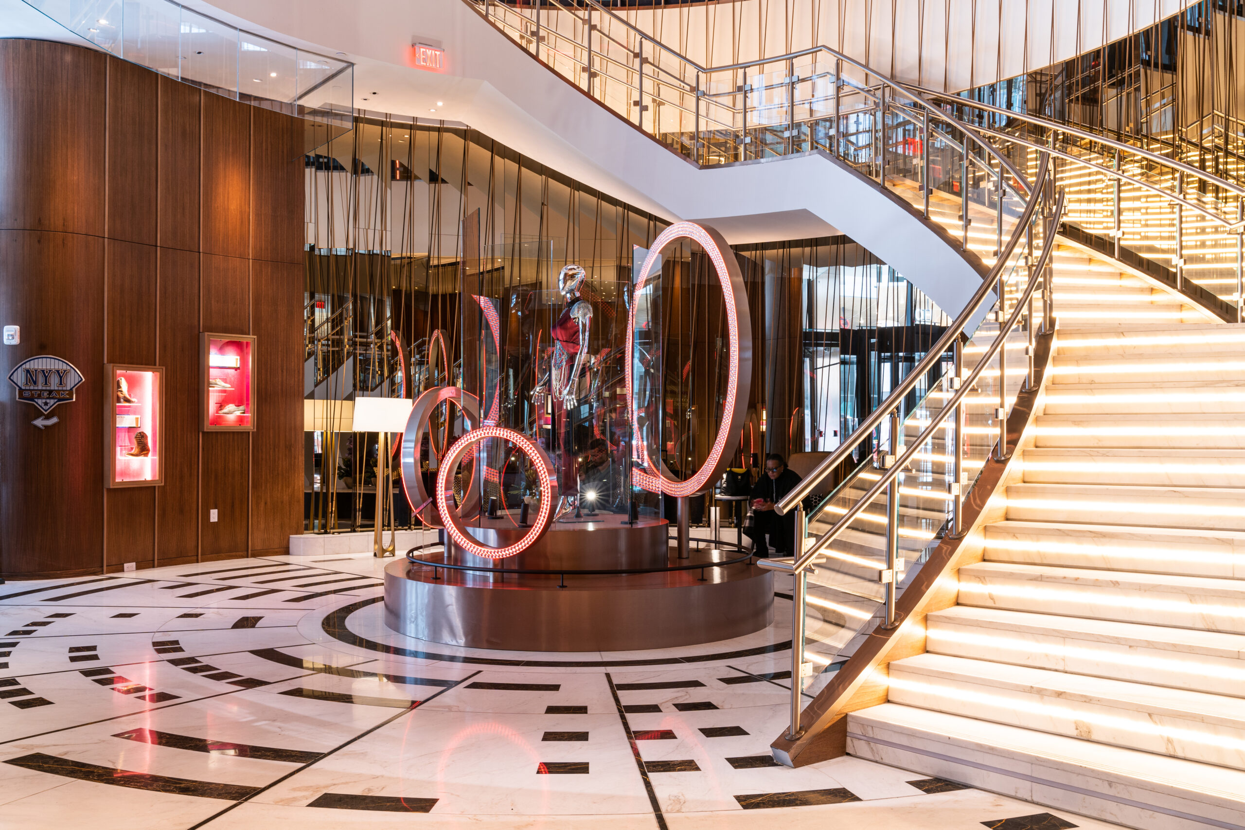 TOILA INC MosiacCompanyWalkerZangerHardRockHotel MC scaled stone tile and slab material